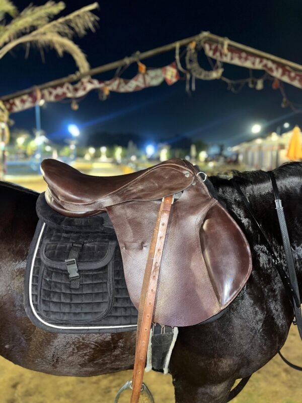 natural leather brown saddle سرج بني جلد طبيعي بالكامل - Image 5