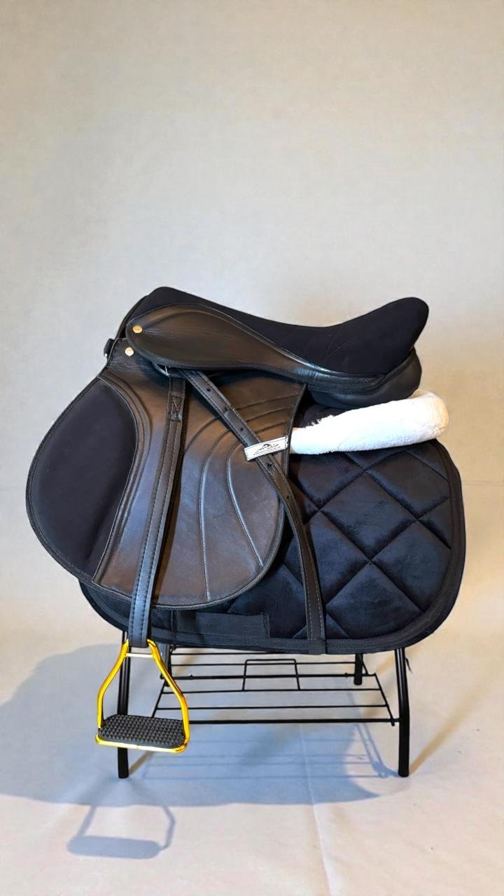 KM black all purpose natural leather سرج متعدد جلد طبيعي - Image 3