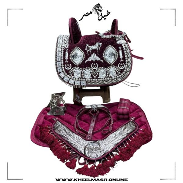 رخت نبيتي مطلي فضه